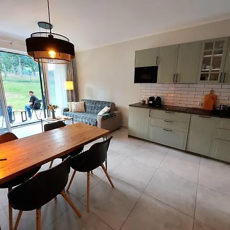 Lesny 3 Sarny * 斯克拉斯卡波伦巴