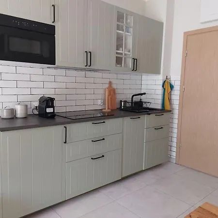 Lesny 3 Sarny 公寓